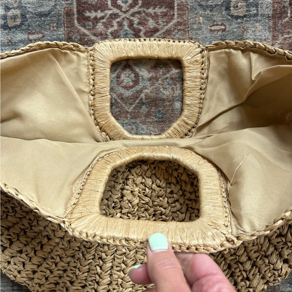NWOT Bohemian Chic Beach Woven Tan Handbag Coastal Vacation Summer Resort - Picture 3 of 7